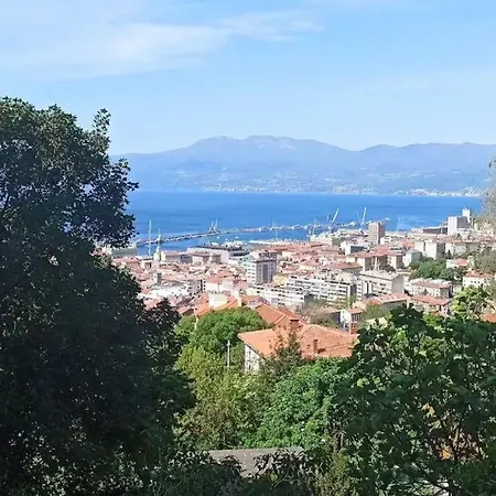 Apartment Martina - Modern With View